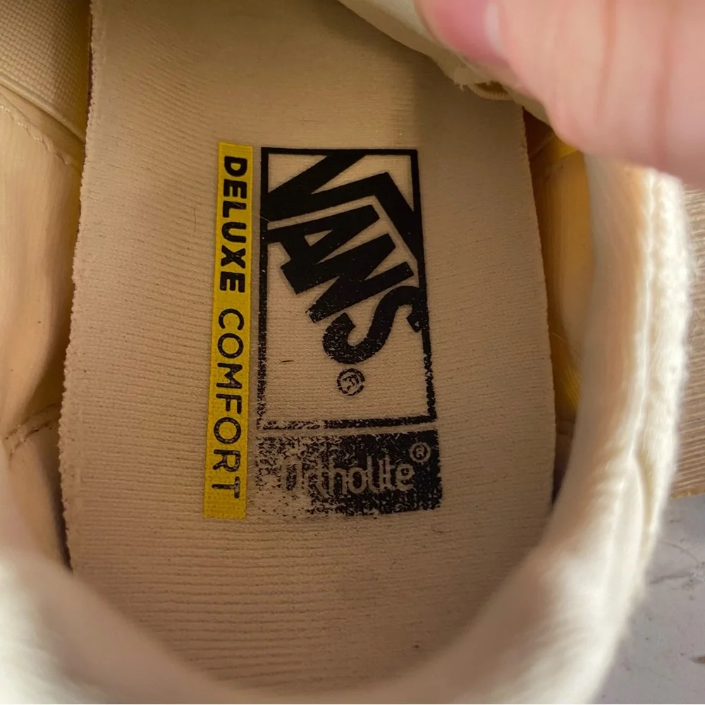 Vans old skool Womens size 7 shoes yellow athletic deluxe comfort skate sneakers